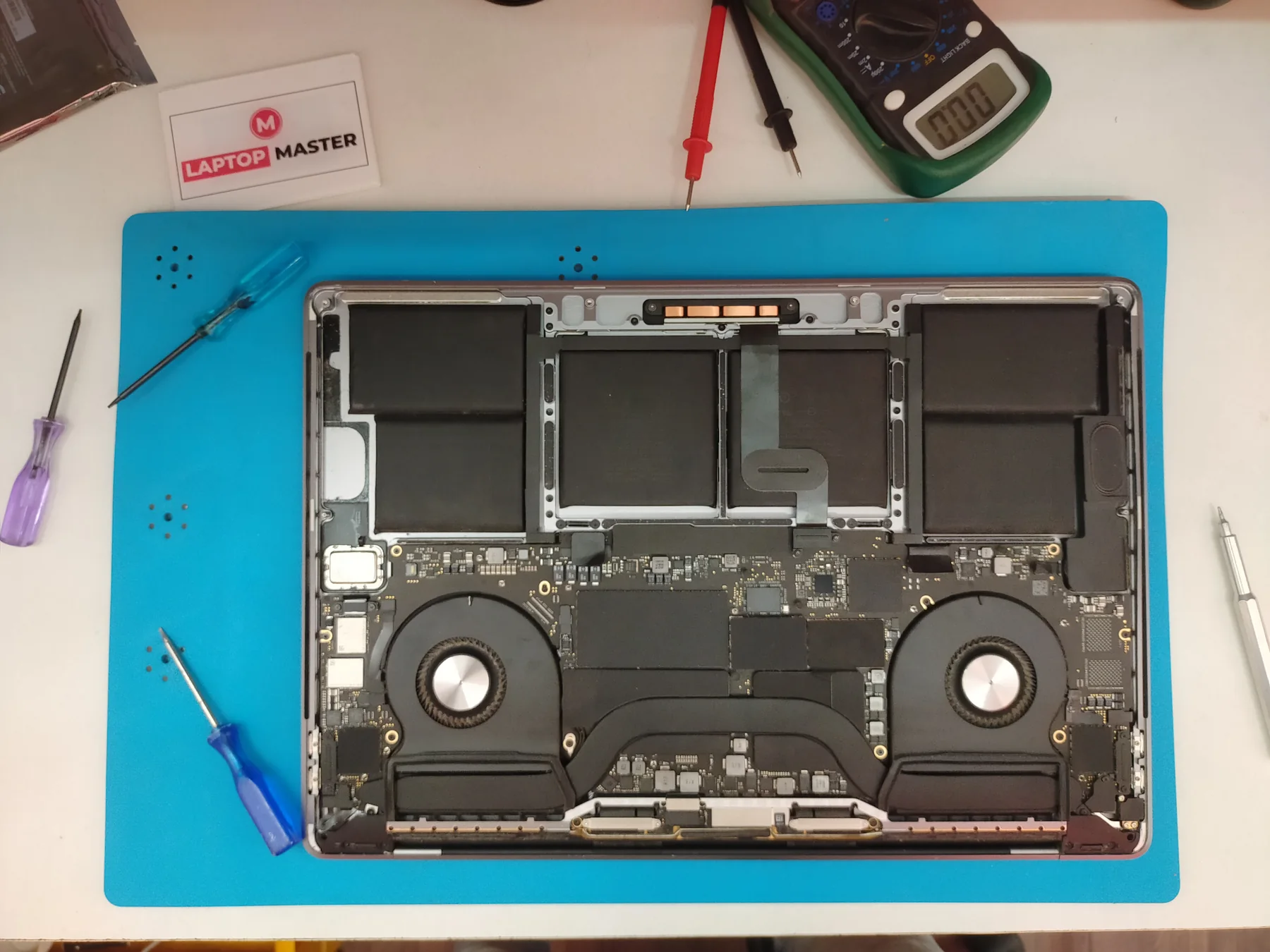 Laptop repair work at LAPTOP MASTER in Sholinganallur