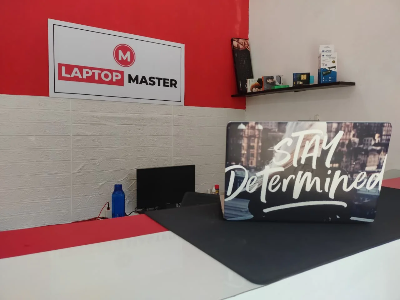 LAPTOP MASTER service center in Sholinganallur, Chennai